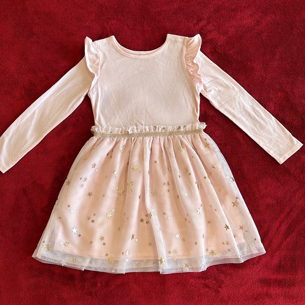 Cat & Jack 5T dress. Sparkly net skirt and super soft pink top. Ruffle waist!